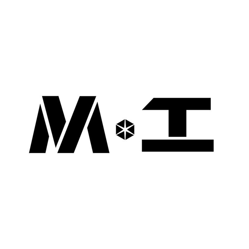 M 工logo